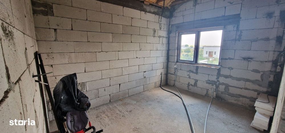 Vila P+1, zona linistita, pentru doua famili.