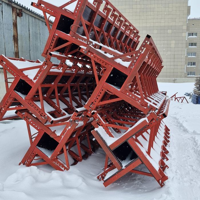 Колона Универсальный