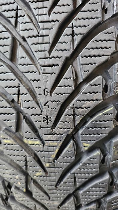 Anvelope 225 60 18 NOKIAN iarna