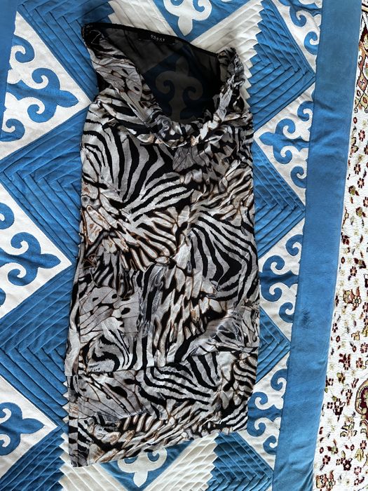 Продам Платья размер s