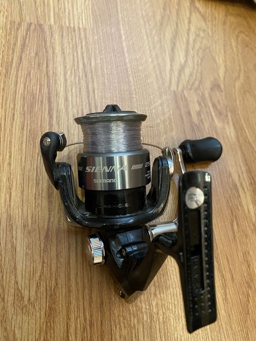 Shimano Sienna 2500FE катушка