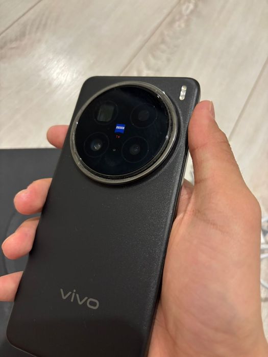 Продам или обменяю vivo x200 pro
