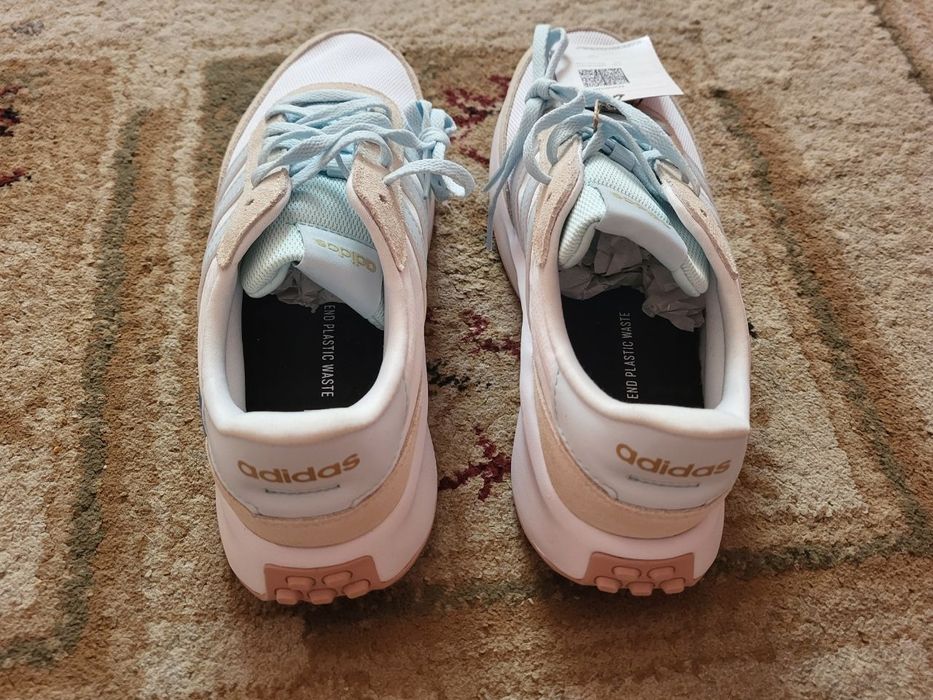 Кроссовки Adidas