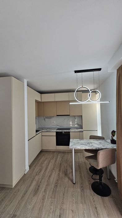 Studio 2 camere lux de inchiriat pe termen lung