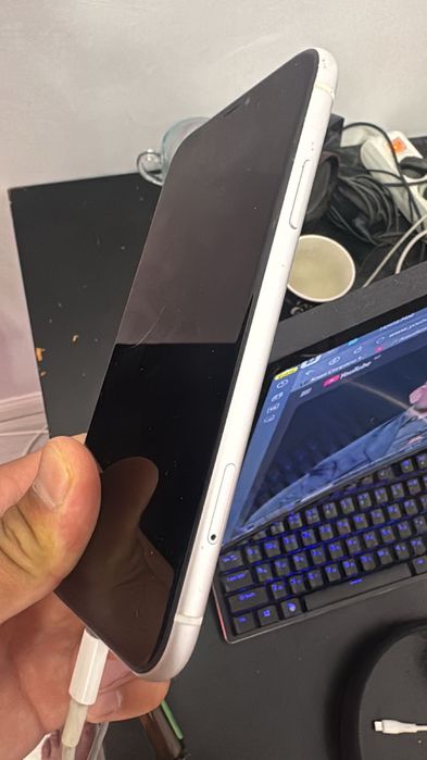 Iphone XR белый//