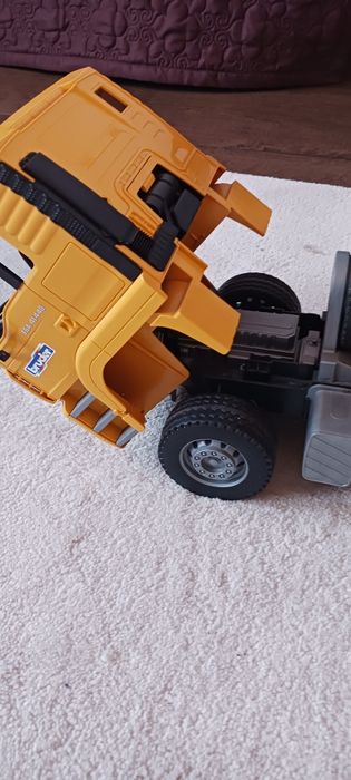 Камион, ремарке, валяк и багер Брудер Bruder