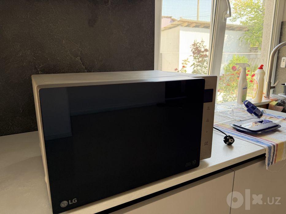 Микроволновая печь LG Smart Inventer
