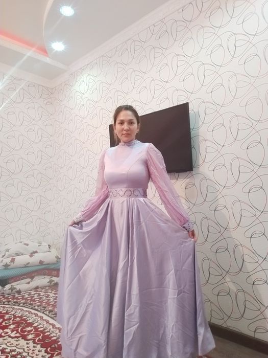 Платья вечерное сшито на заказ