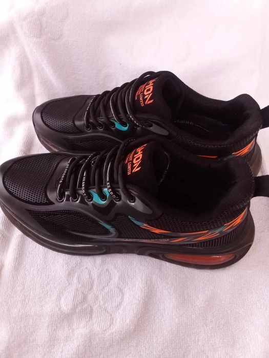 Adidași sport de băieți