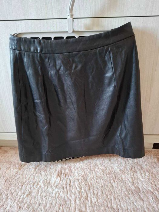 продается кожаная юбка на запахе