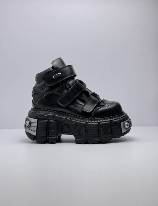 Новые ботинки и кроссовки