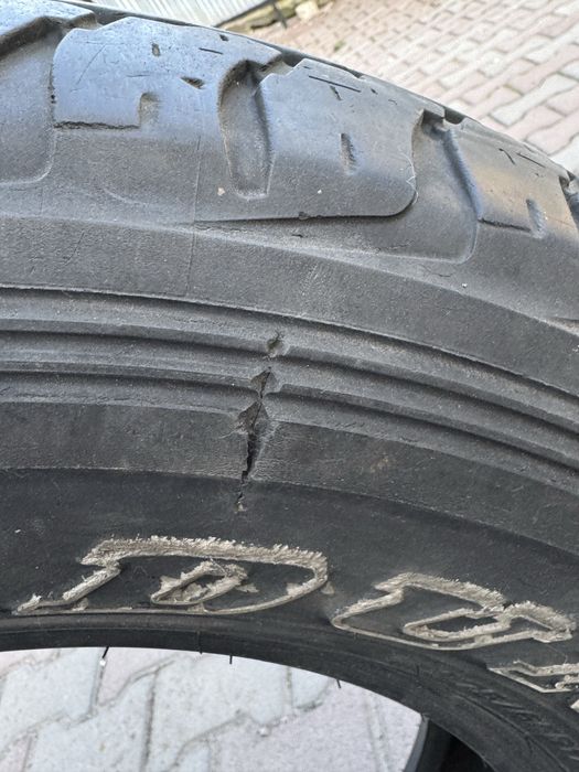 Продам шину Dunlop Grandtrek