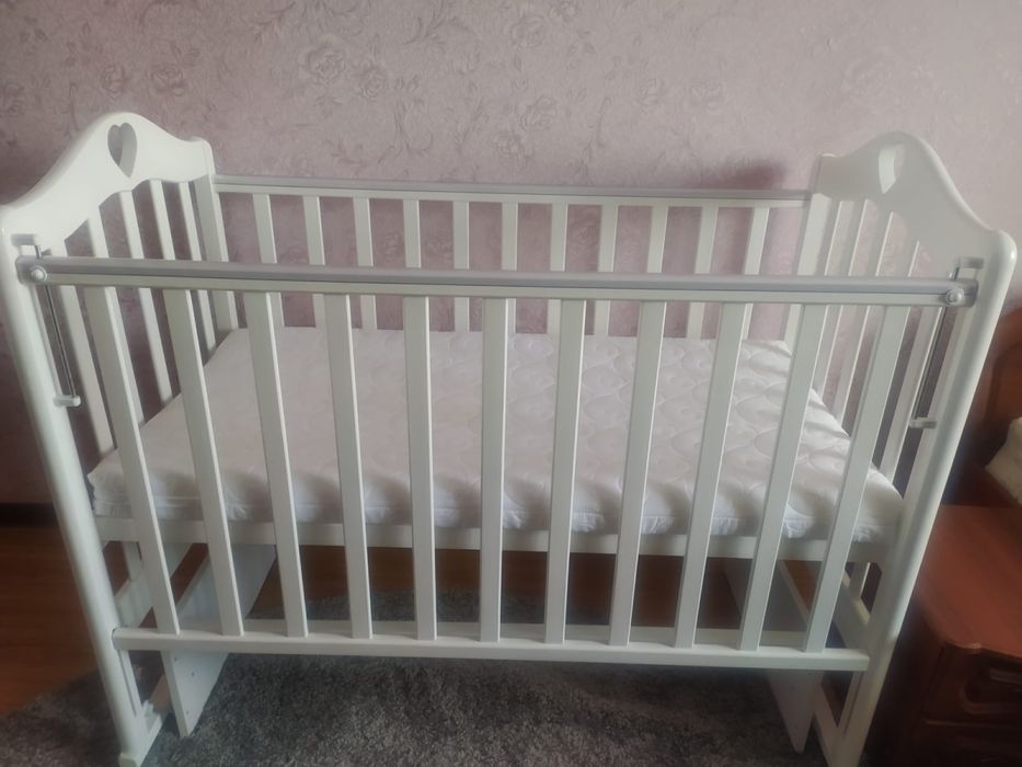 Манеж новый в идеальном состояние