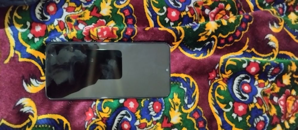 Samsung ishlashi zor  qotmidi narxini kelishamiza