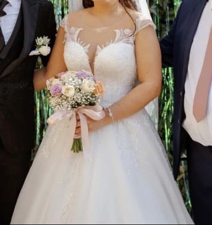 Vand rochie de mireasa