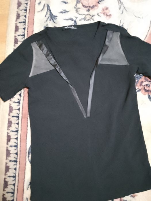 Лот дамски блузки.