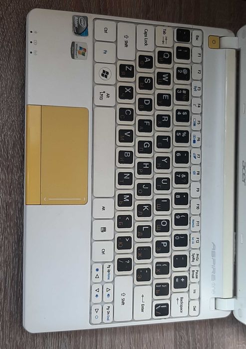 Нетбук Acer One D270