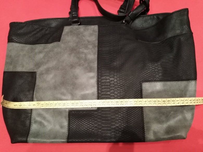 дамска чанта в сиво и черно с ефекти