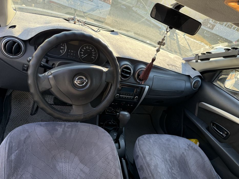 Продам ниссан альмеру