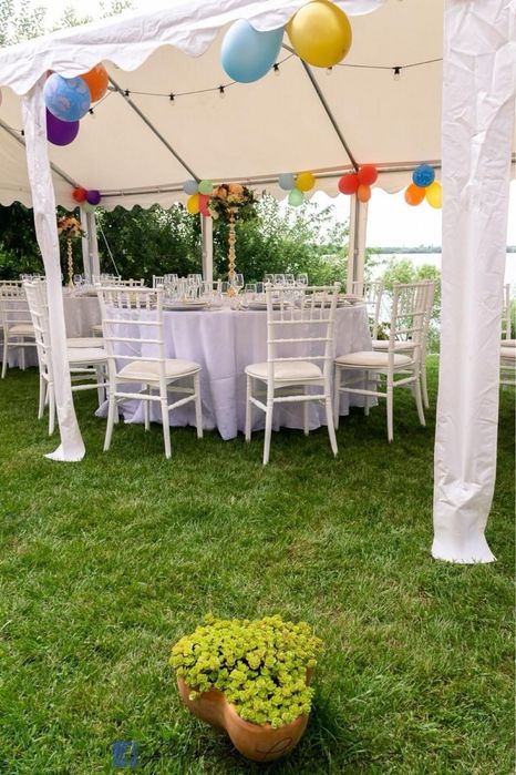 Logistică evenimente – mese, scaune, veselă, corturi (30–130 pers.)