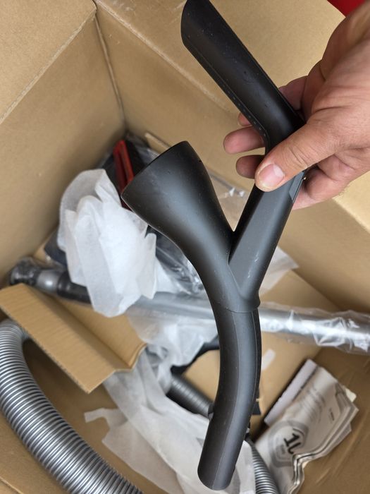 Aspirator Bosch seria 8 nou