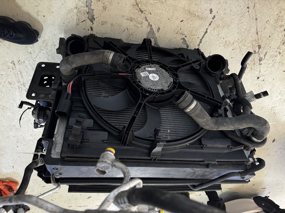 Trager calandru BMW X5 x6 e70 e71 2012 facelift