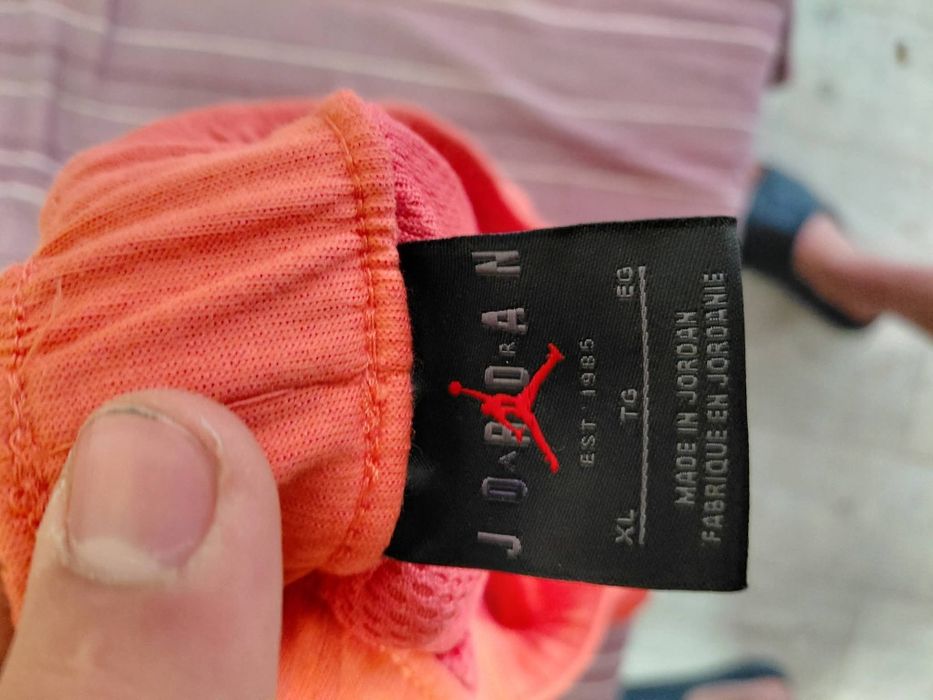 Продавам Оригинални шорти Air Jordan Flight Club - XL (Нови)