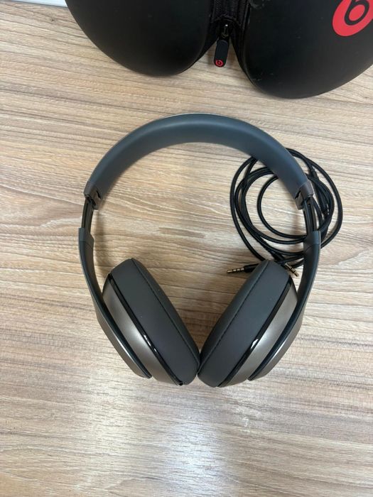 Casti beats studio 2.0
