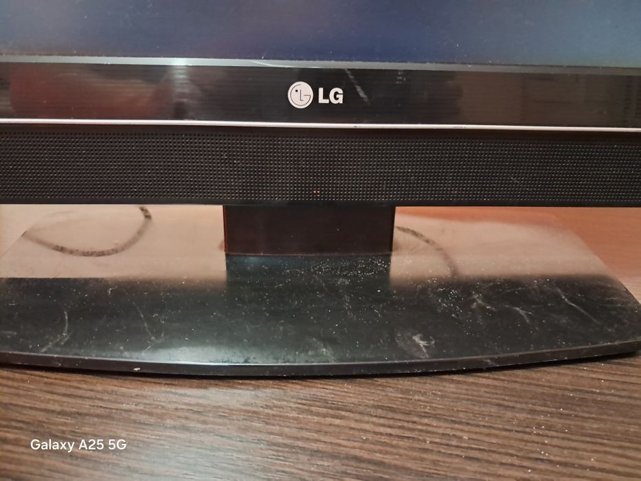 Телевизор LG 22LS4D, 22 дюйма .
