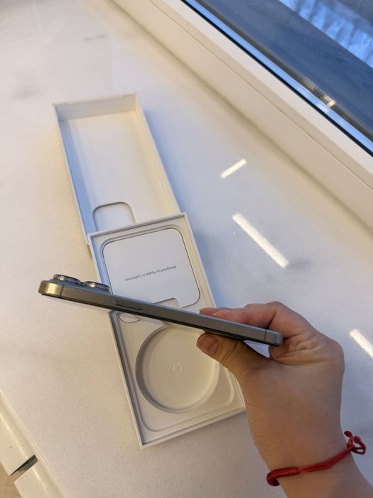 Продам Iphone 15 pro max