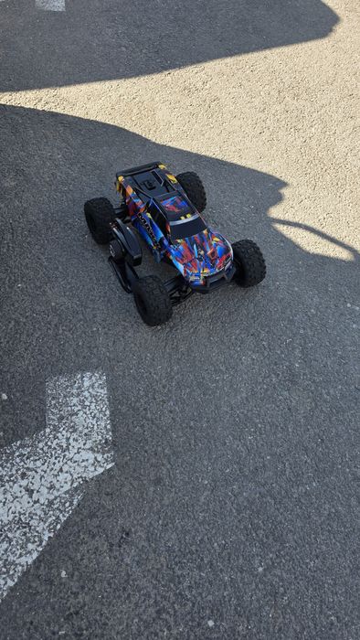 Traxxas  Wide-Maxx 4x4 Brushless Monster Truck RTR 1/10 TQi 2.4GHz Waterproof
