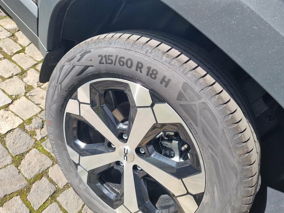 Continental 215 60 r18