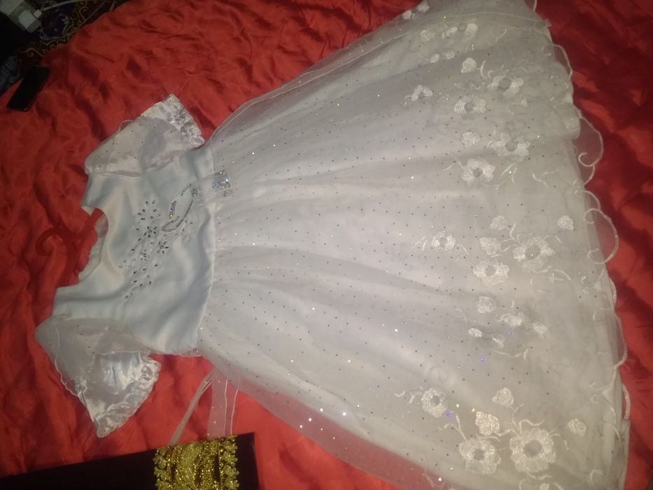 Мучал ешга тайер  хар  хил  сарполар .