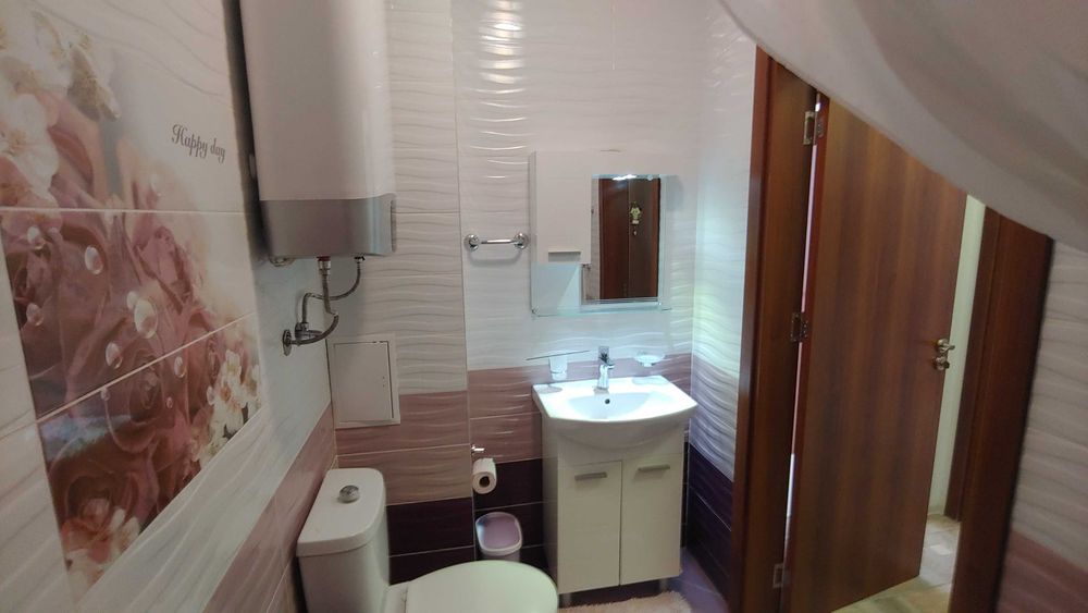 Дава се под наем Двустаен апартамент в Варна, м-т Траката - 48 кв.м за 459 € - Снимка #4