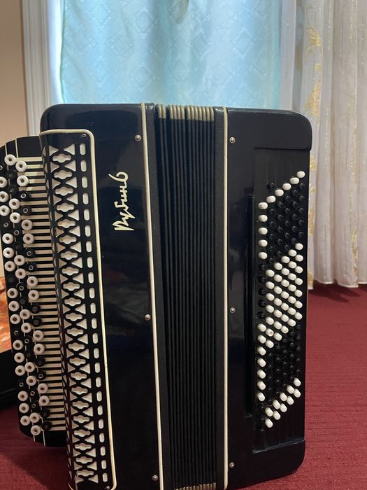 Bayan ruski ideal xolatda