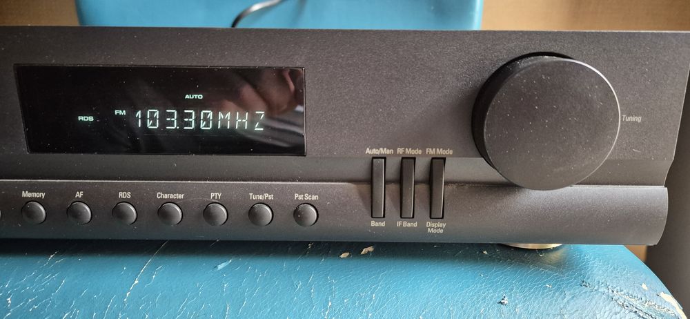 Harman/Kardon TU 930 стерео тунер в черно