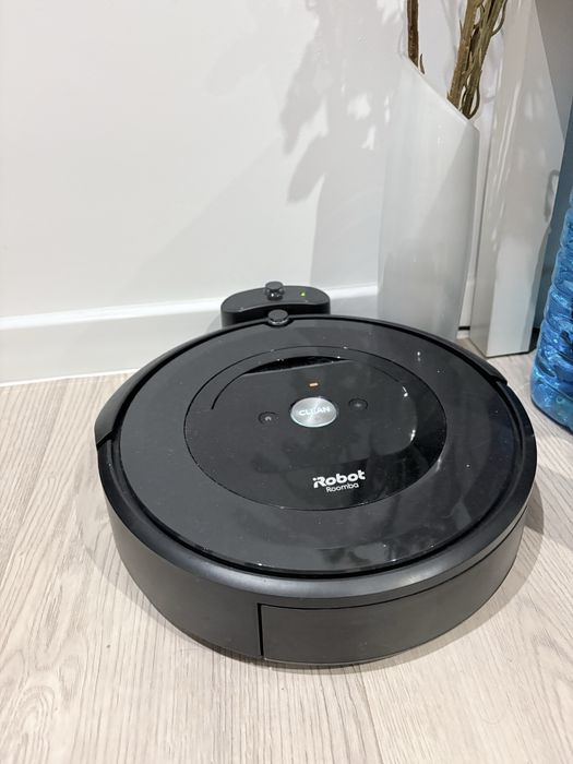 iRobot Roomba  e5