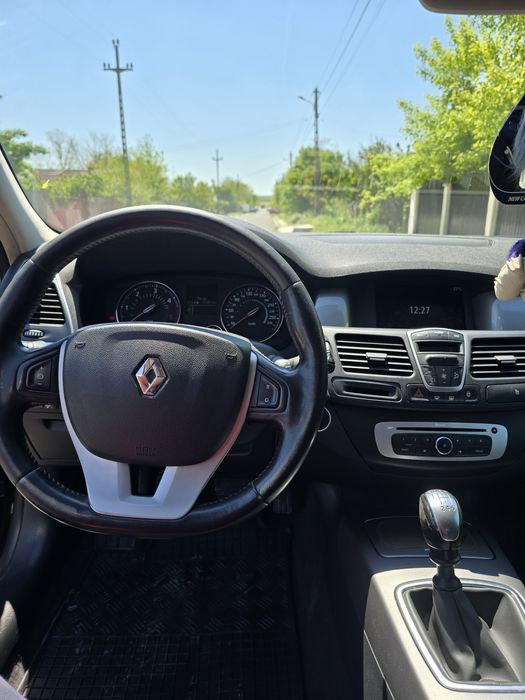 Se vinde Laguna 3,2014,1,5dci 110hp
