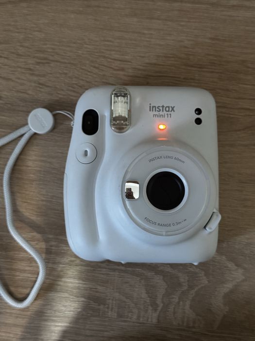 Продам фотоаппарат Insta x 11 mini