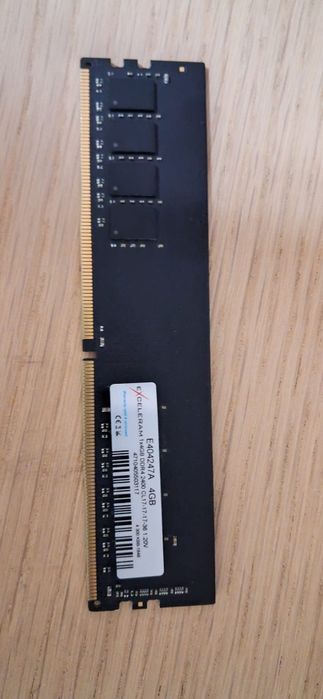 PC AMD Ryzen 3,4 GB DDR4, SSD 250 GB, Win 10