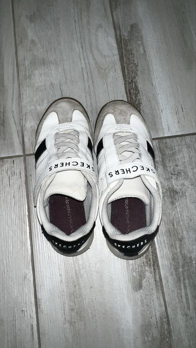 SKECHERS, albi, 32
