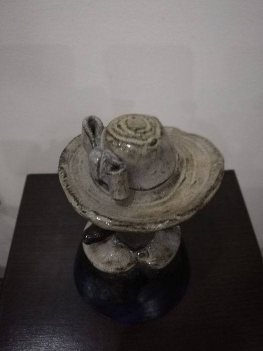 Керамична фигурка – камбанка, ръчна изработка. Арт керамика.