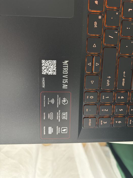 Laptop gaming NOU Acer Nitro V15 AI