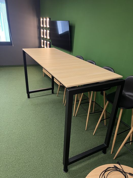 Бар маса, висока