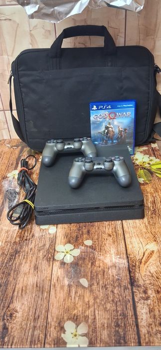 De vanzare ps4slim