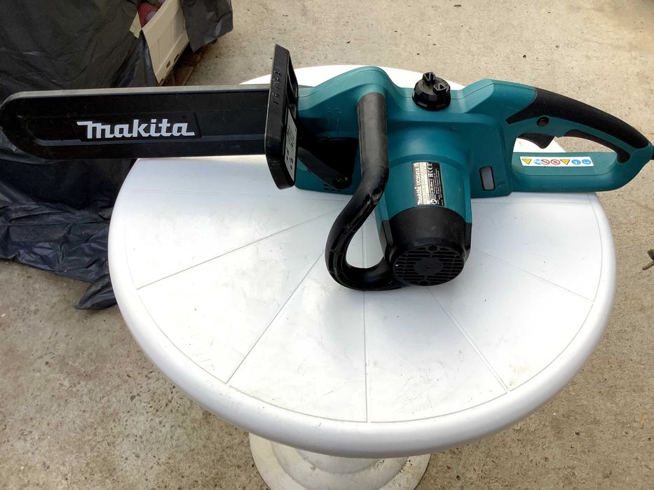 Алигатор за тухли Dewalt DWE398-QS / Makita UC3541A Ел. Резачка