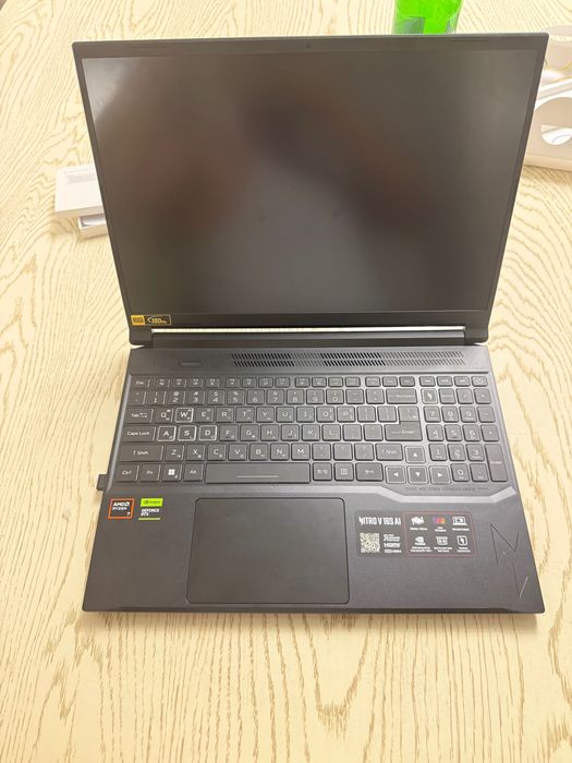 Acer Nitro V16 Gaming noutbuk Holati ideal pachti ishlamagan