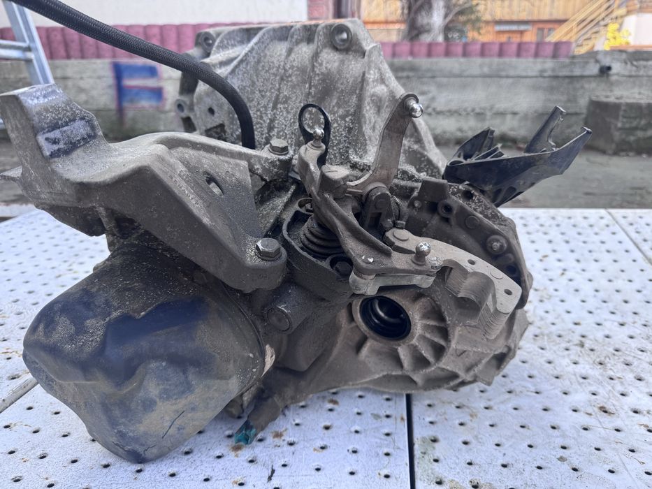 Cutie viteze 5+1 trepte JR5 Renault Fluence Megane 3 1,6 benzina H4M