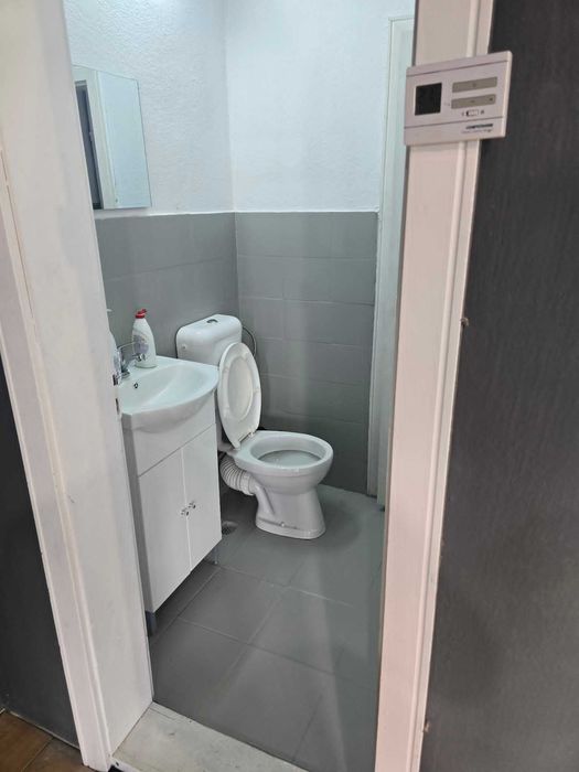 de inchiriat spatiu comercial