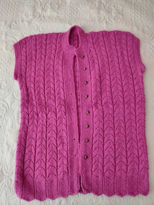 Ръчно плетени елеци